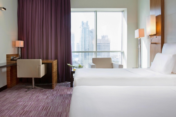 Pullman Dubai Jumeirah Lakes Towers - Hotel & Residence